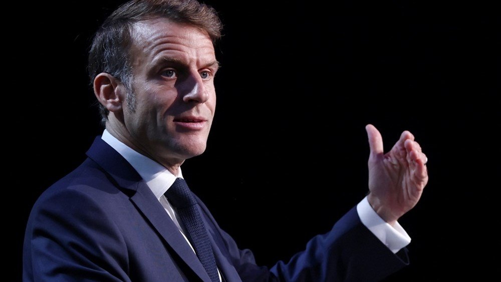 Γαλλία: Φωτιά στην πολιτική σκηνή βάζει θάνατος διαδηλωτή από ξυλοδαρμό – Έκκληση Μακρόν για αυτοσυγκράτηση