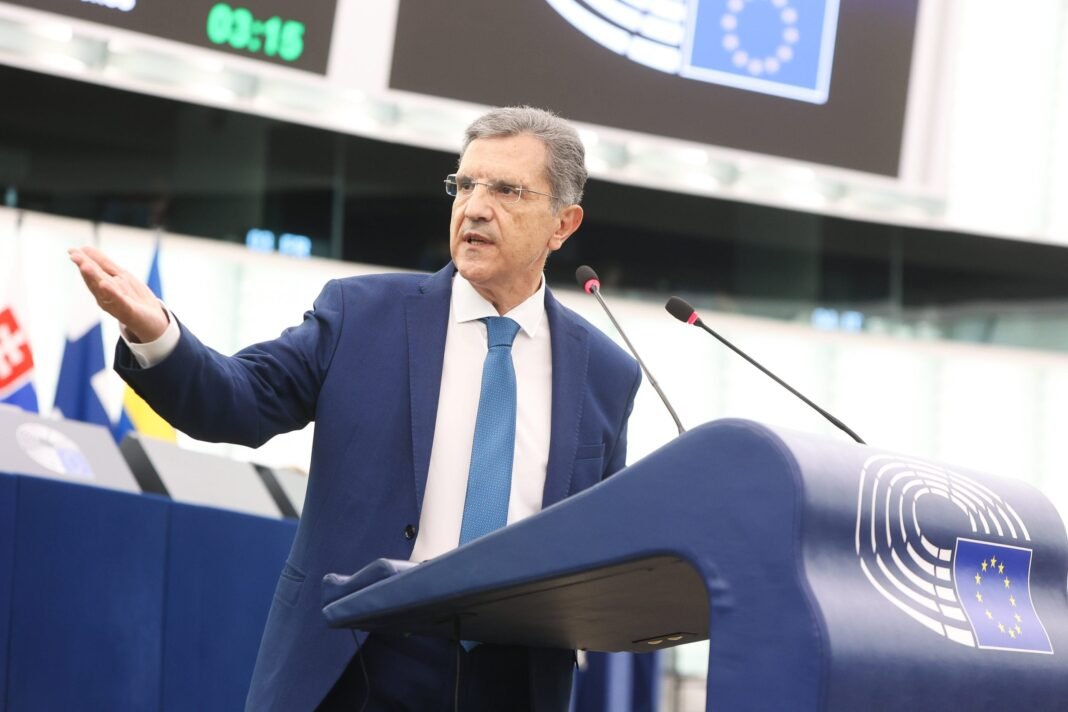 Επίτροπος σε Γ. Αυτιά: Ανεκτέλεστα έργα μετά τον Αύγουστο του 2026 εντάσσονται σε άλλα ταμεία