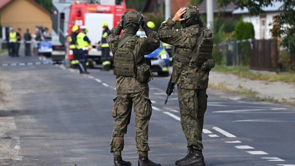 Πολωνία: Απαγόρευσε την είσοδο οχημάτων κινεζικής κατασκευής σε στρατιωτικές εγκαταστάσεις