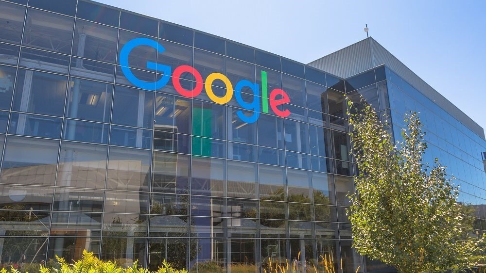 Google: Σε διαπραγματεύσεις για επένδυση 100 εκατ. δολαρίων στη start up Fluidstack