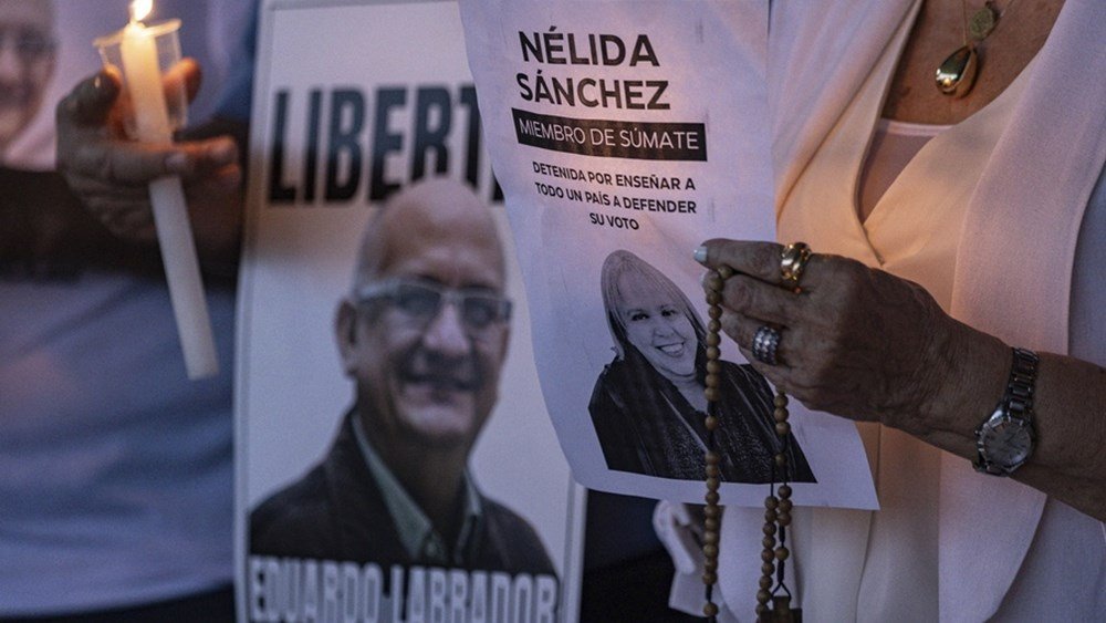 Bενεζουέλα: Η κυβέρνηση Ροντρίγκες έδωσε αμνηστία σε 379 πολιτικούς κρατούμενους