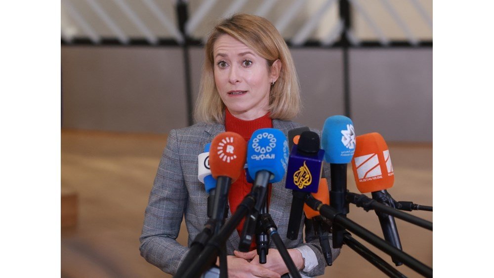 “Μαύρος καπνός” από τις Βρυξέλλες για το νέο πακέτο κυρώσεων κατά της Ρωσίας – “Είναι πισωγύρισμα”, λέει η Κάλας