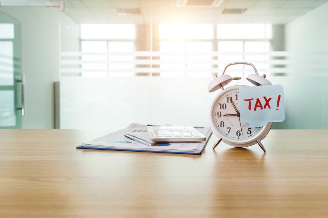 Φορολογικές δηλώσεις: Πότε ανοίγει η πλατφόρμα, τι να προσέξετε