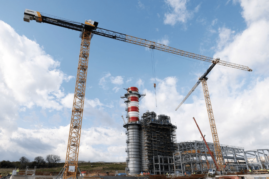 ΔΕΠΑ-Εμπορίας:-Επίσκεψη-του-πρωθυπουργού-στη-μονάδα-του-κοινού-σχήματος-με-τη-ΔΕΗ