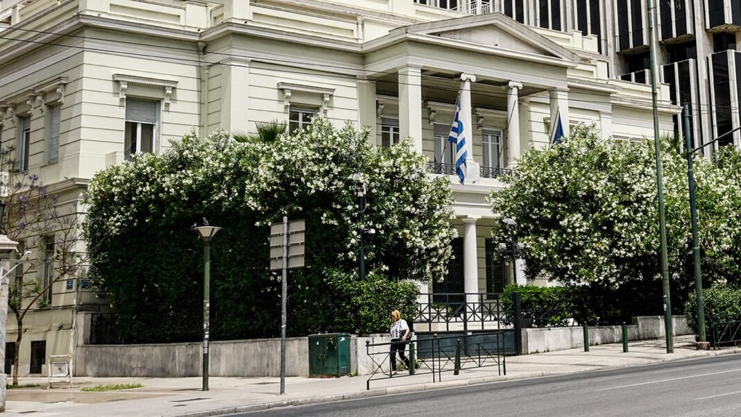 Υπουργείο Εξωτερικών για Μέση Ανατολή: «Τα αιτήματα επαναπατρισμού ανέρχονται σε μερικές χιλιάδες»