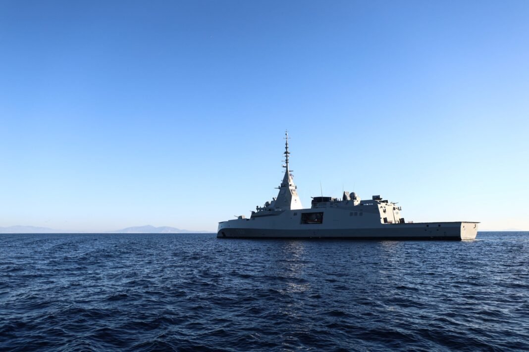 Στην-Κύπρο-οι-φρεγάτες-«Κίμων»-και-«Ψαρά»:-Έφτασαν-τα-μεσάνυχτα