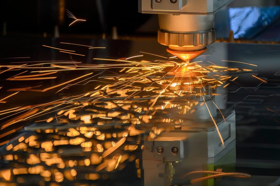 Πράξη Βιομηχανικής Επιτάχυνσης από την ΕΕ: Νέα ώθηση στη μεταποίηση και τις καθαρές τεχνολογίες