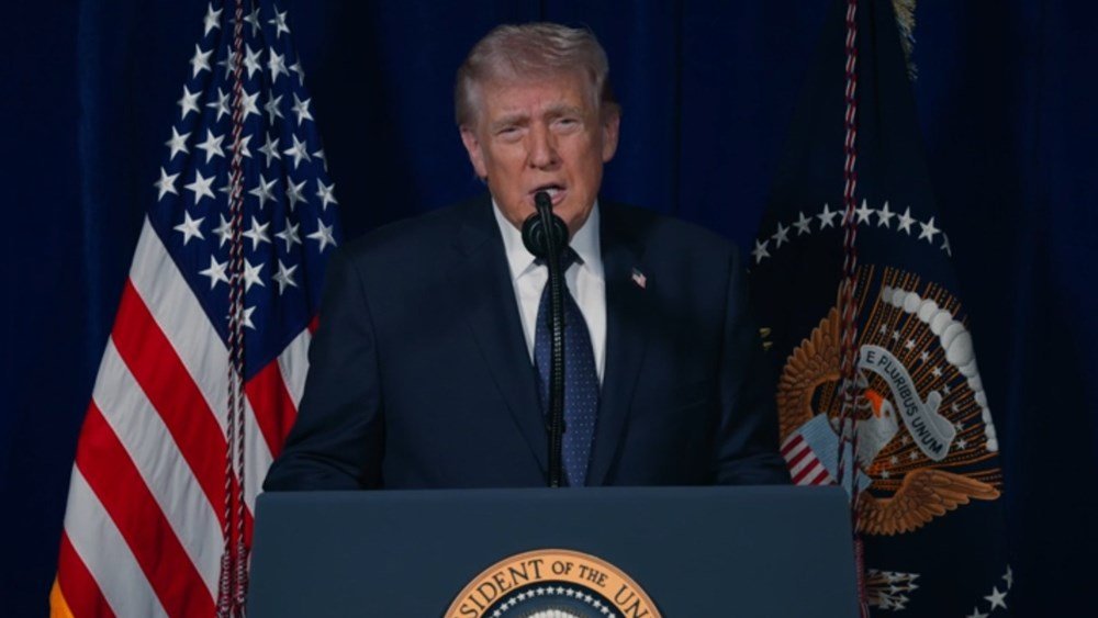 Τραμπ:-Μετά-τις-απειλές,-δηλώνει-ανοιχτός-σε-συνομιλίες-με-το-Ιράν,-υπό-όρους