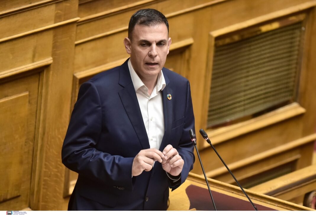 Καραμέρος στον Realfm 97,8: Η κυβέρνηση Μητσοτάκη έχει δώσει λευκή επιταγή στον Τραμπ – Στον πόλεμο της ακρίβειας η ΝΔ έχει χάσει όλες τις μάχες