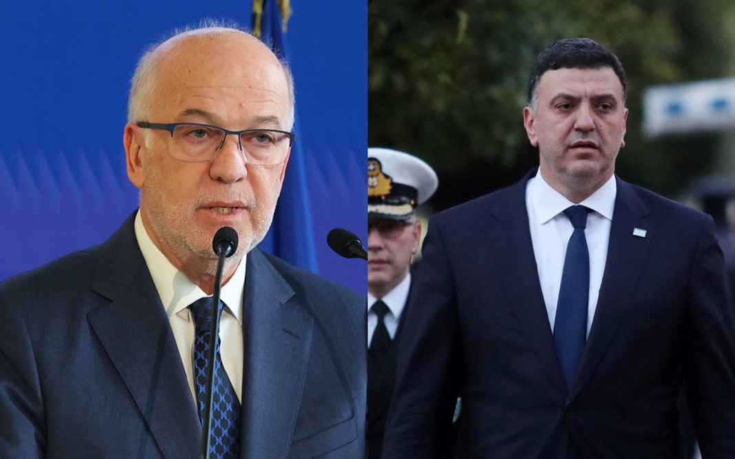 Οι αιχμές Κικίλια για την αίθουσα της δίκης των Τεμπών και η απάντηση Φλωρίδη: «Προφανώς δεν πληροί τις προϋποθέσεις» – «Δεν έχει ακριβή γνώση των στοιχείων» Οι-αιχμές-Κικίλια-για-την-αίθουσα-της-δίκης-των-Τεμπών-και-η-απάντηση-Φλωρίδη:-«Προφανώς-δεν-πληροί-τις-προϋποθέσεις»-–-«Δεν-έχει-ακριβή-γνώση-των-στοιχείων»