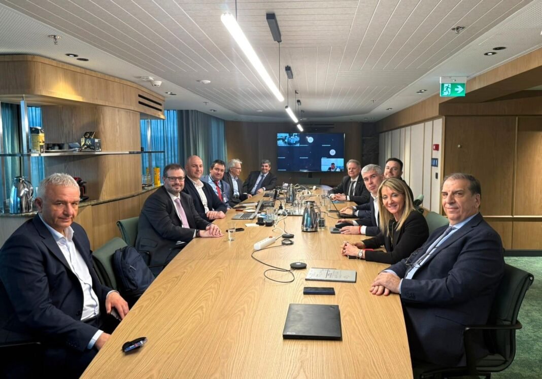 Συμφωνία Διαχειριστών και Κομισιόν για τον Κάθετο Διάδρομο Συμφωνία-Διαχειριστών-και-Κομισιόν-για-τον-Κάθετο-Διάδρομο