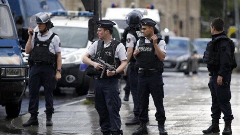 Γαλλία: Δύο ακόμη συλλήψεις για την αποτραπείσα επίθεση κατά της Bank of America Γαλλία:-Δύο-ακόμη-συλλήψεις-για-την-αποτραπείσα-επίθεση-κατά-της-bank-of-america