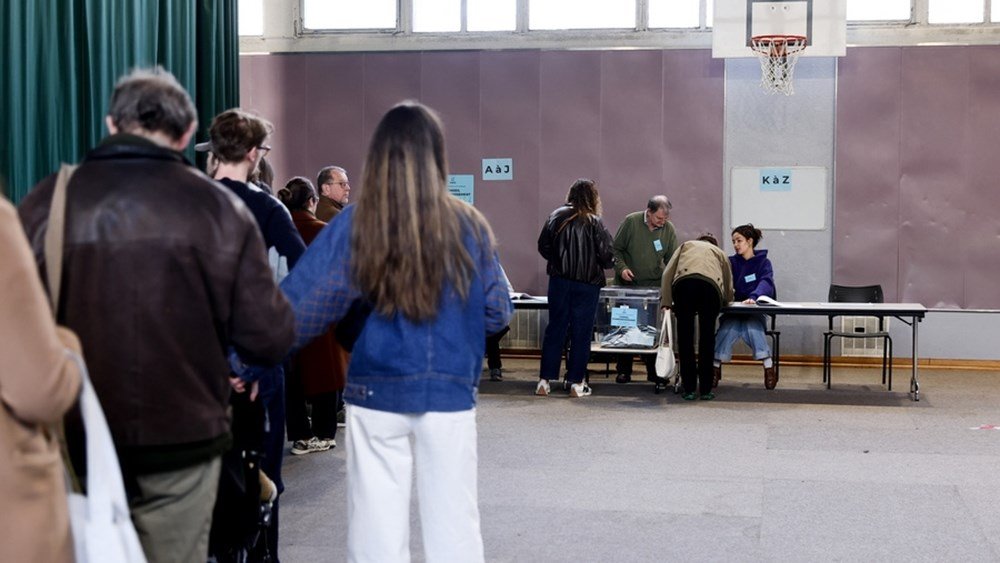 Τα μηνύματα των δημοτικών εκλογών στη Γαλλία για την προεδρική κάλπη Τα-μηνύματα-των-δημοτικών-εκλογών-στη-Γαλλία-για-την-προεδρική-κάλπη