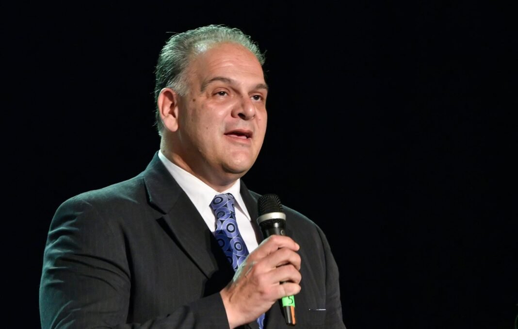 Δημήτρης-Μελάς:-«Οι-συνομιλίες-με-πολιτικούς-αφορούσαν-αιτήματα-πολιτών»-–-Τι-απαντά-ο-πρώην-διοικητής-του-ΟΠΕΚΕΠΕ