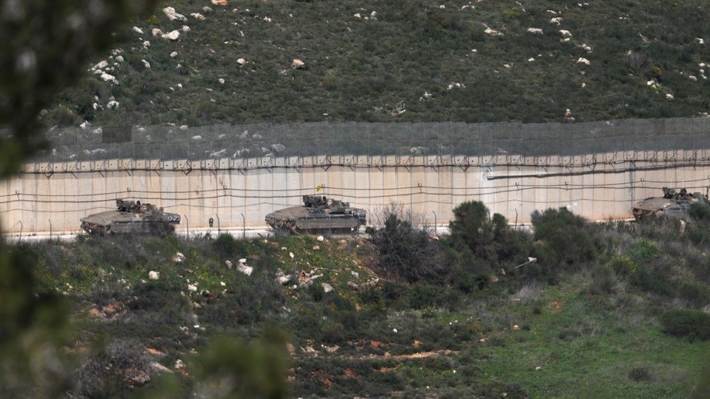 Λίβανος: Ο στρατός του Ισραήλ διατάσσει κατοίκους της Τύρου να απομακρυνθούν εσπευσμένα από τα σπίτια τους Λίβανος:-Ο-στρατός-του-Ισραήλ-διατάσσει-κατοίκους-της-Τύρου-να-απομακρυνθούν-εσπευσμένα-από-τα-σπίτια-τους