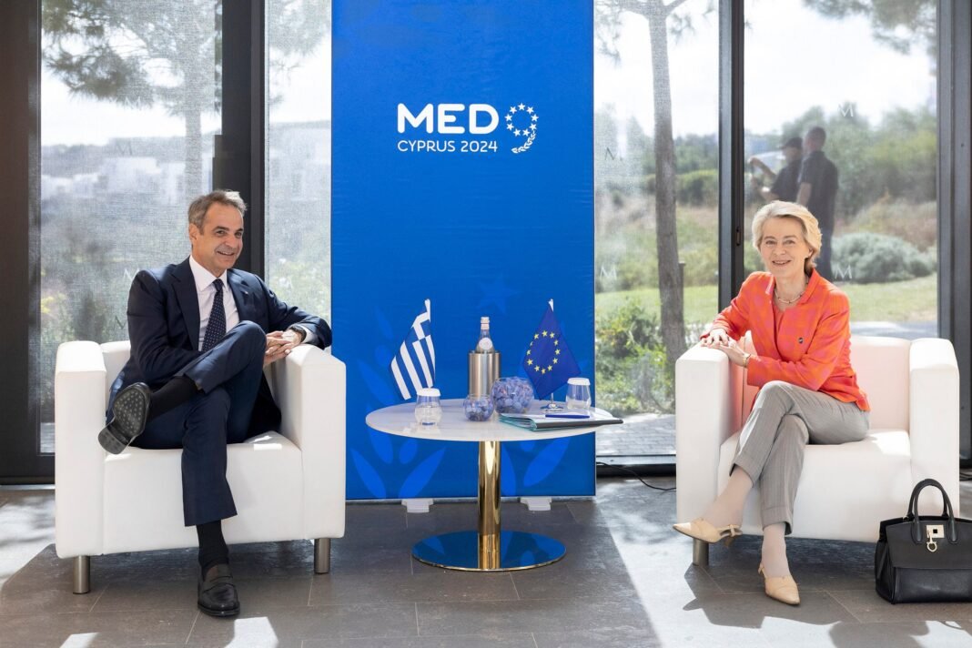 Μητσοτάκης σε Φον ντερ Λάιεν: Να δημιουργηθεί ευρωπαϊκό πλαίσιο για τον ψηφιακό εθισμό των νέων Μητσοτάκης-σε-Φον-ντερ-Λάιεν:-Να-δημιουργηθεί-ευρωπαϊκό-πλαίσιο-για-τον-ψηφιακό-εθισμό-των-νέων