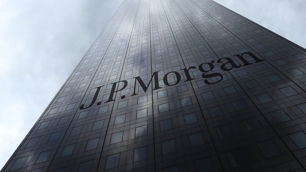 Προειδοποίηση JPMorgan: Το πετρέλαιο μπορεί να αγγίξει τα υψηλά του πολέμου αν “τραβήξει” το αδιέξοδο στο Ορμούζ Προειδοποίηση-jpmorgan:-Το-πετρέλαιο-μπορεί-να-αγγίξει-τα-υψηλά-του-πολέμου-αν-“τραβήξει”-το-αδιέξοδο-στο-Ορμούζ