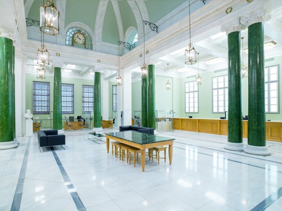 alpha-bank-campus:-Δύο-ιστορικά-κτήρια-της-τράπεζας-υποδέχθηκαν-πάνω-από-500-επισκέπτες-με-αφορμή-το-open-house-athens-(pic)