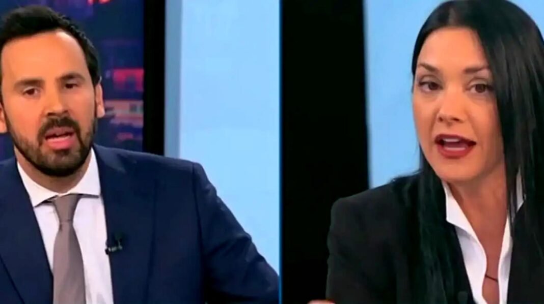 Live κόντρα Νίκου Ρωμανού – Νάντιας Γιαννακοπούλου: Απηύδησαν οι παρουσιαστές από τα ουρλιαχτά – Δείτε το βίντεο live-κόντρα-Νίκου-Ρωμανού-–-Νάντιας-Γιαννακοπούλου:-Απηύδησαν-οι-παρουσιαστές-από-τα-ουρλιαχτά-–-Δείτε-το-βίντεο