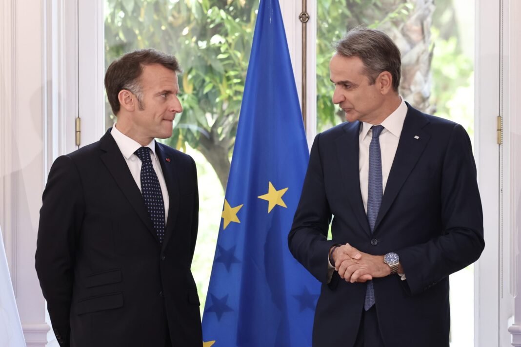 Μητσοτάκης:-Το-βίντεο-του-Πρωθυπουργού-για-την-επίσκεψη-Μακρόν-–-«Ελλάδα-και-Γαλλία-πιο-κοντά-από-ποτέ»