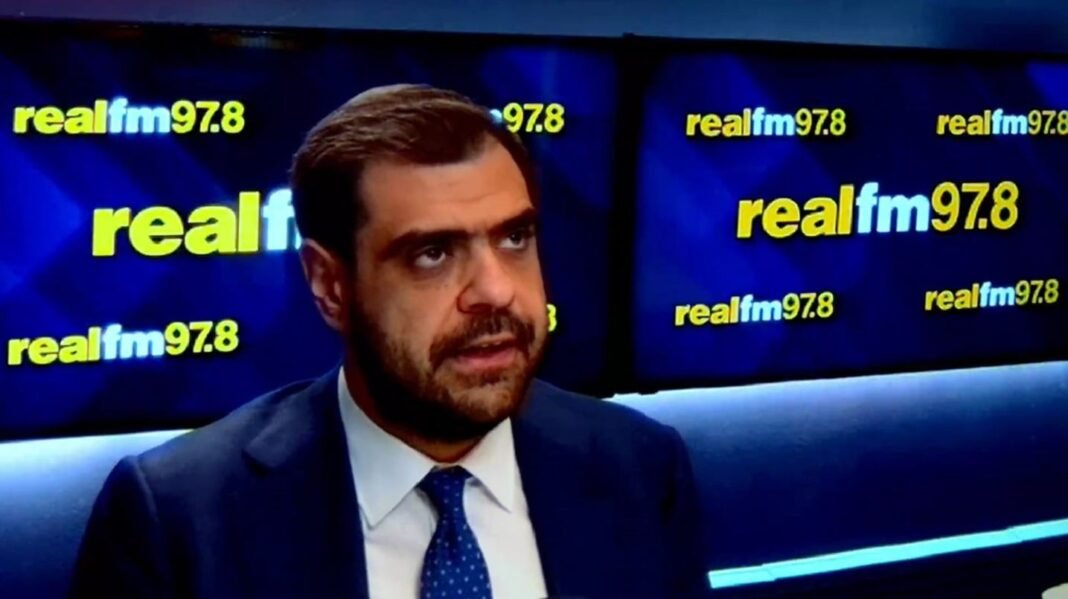 Μαρινάκης-στον-realfm-97,8:-«Να-σταματήσει-τον-θεσμικό-κατήφορο-το-ΠΑΣΟΚ»-–-Τι-είπε-για-ΟΠΕΚΕΠΕ-και-υποκλοπές