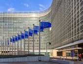 FT: Κορυφαία αξιωματούχος της ΕΕ για το εμπόριο παραιτείται μετά από διαφωνίες για τη συμφωνία με τον Τραμπ