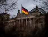 Γερμανία: Σχεδιάζει 111 δισ. νέου χρέους για το 2027 - Εισηγείται φόρο ζάχαρης και πλαστικού