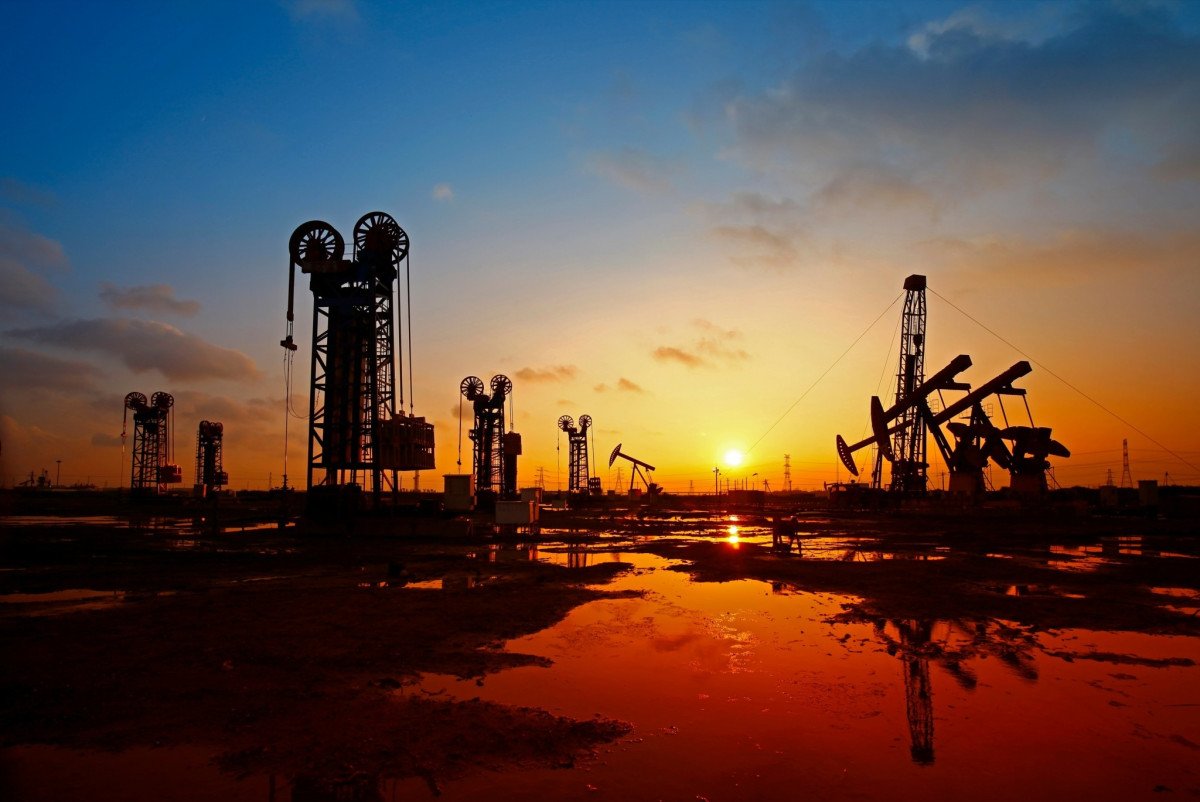 Πετρέλαιο: Εκτός αγοράς τουλάχιστον 500 εκατ. βαρέλια – «Καμπανάκια» για τις συνέπειες της κρίσης