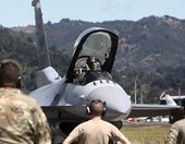 Βετεράνος στις ΗΠΑ περιγράφει τι πρέπει να κάνει ένας πιλότος εάν καταρριφθεί το αεροσκάφος του: Να κρυφτείς και να εξασφαλίσεις νερό