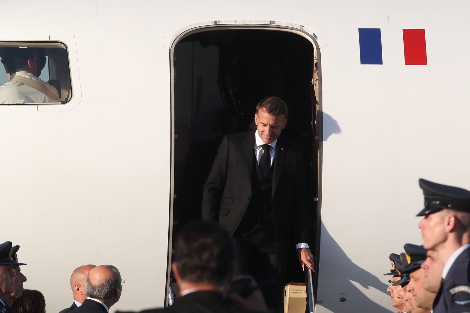 Μακρόν, Αθήνα,