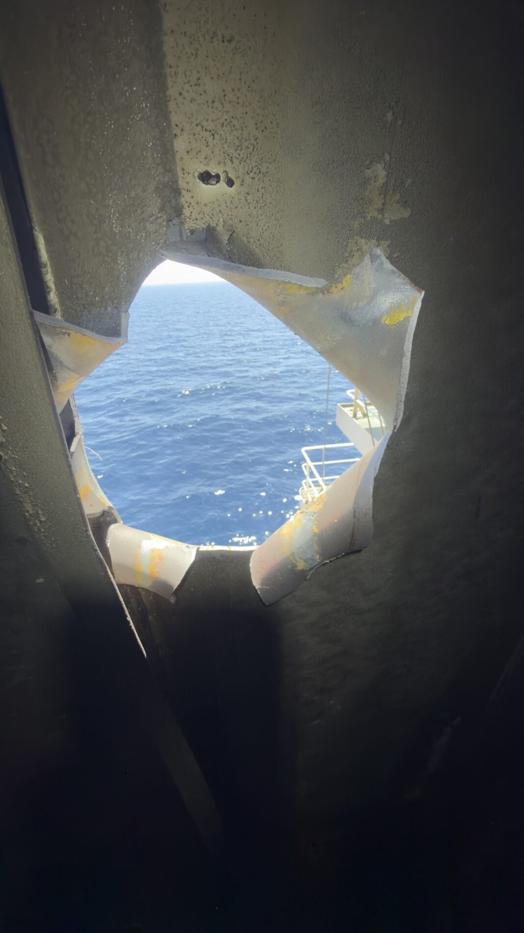 “Θρίλερ” για τους ναυτικούς σε bulk carrier στον Κόλπο του Άντεν: Drone με πυρομαχικό 50 κιλών εξουδετερώθηκε εν πλω “Θρίλερ”-για-τους-ναυτικούς-σε-bulk-carrier-στον-Κόλπο-του-Άντεν:-drone-με-πυρομαχικό-50-κιλών-εξουδετερώθηκε-εν-πλω