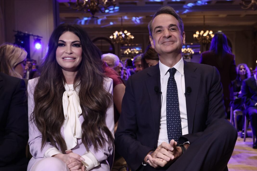 Politico: Η Ελλάδα «ποντάρει» στο MAGA – Το μεγάλο στοίχημα του Μητσοτάκη και η «πινελιά» της Γκίλφοϊλ politico:-Η-Ελλάδα-«ποντάρει»-στο-maga-–-Το-μεγάλο-στοίχημα-του-Μητσοτάκη-και-η-«πινελιά»-της-Γκίλφοϊλ