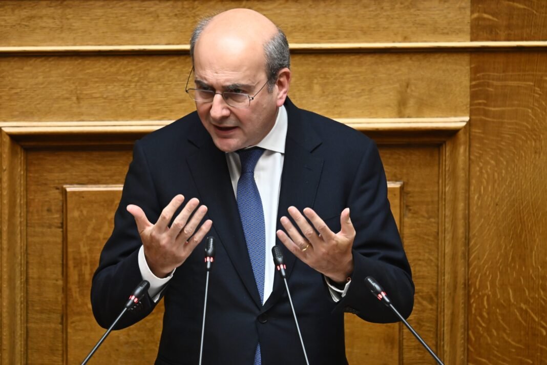 Χατζηδάκης:-Νέα-γενιά-μεταρρυθμίσεων-σε-5-άξονες-–-Κίνητρα-για-βελτίωση-της-παραγωγικότητας-και-πιο-δίκαιη-διάχυση-του-πλούτου