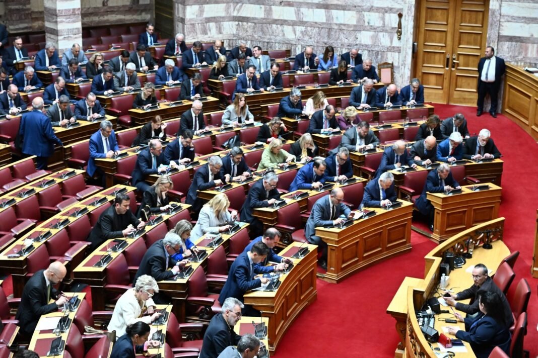 Στη δημοσιότητα τα Πόθεν Έσχες των πολιτικών Στη-δημοσιότητα-τα-Πόθεν-Έσχες-των-πολιτικών