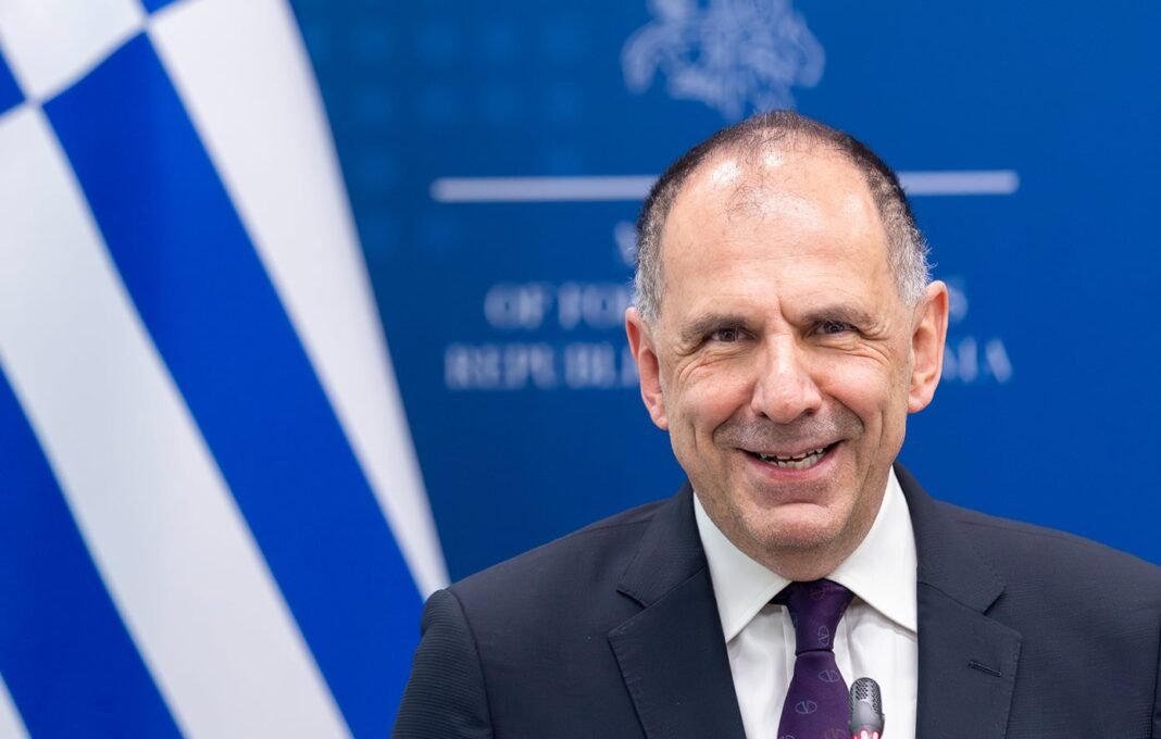 Γεραπετρίτης: Ενημέρωσε τις Βρυξέλλες για το θαλάσσιο drone στη Λευκάδα – «Ενδιαφέρον, ανησυχία και στήριξη από τους ΥΠΕΞ της ΕΕ» Γεραπετρίτης:-Ενημέρωσε-τις-Βρυξέλλες-για-το-θαλάσσιο-drone-στη-Λευκάδα-–-«Ενδιαφέρον,-ανησυχία-και-στήριξη-από-τους-ΥΠΕΞ-της-ΕΕ»