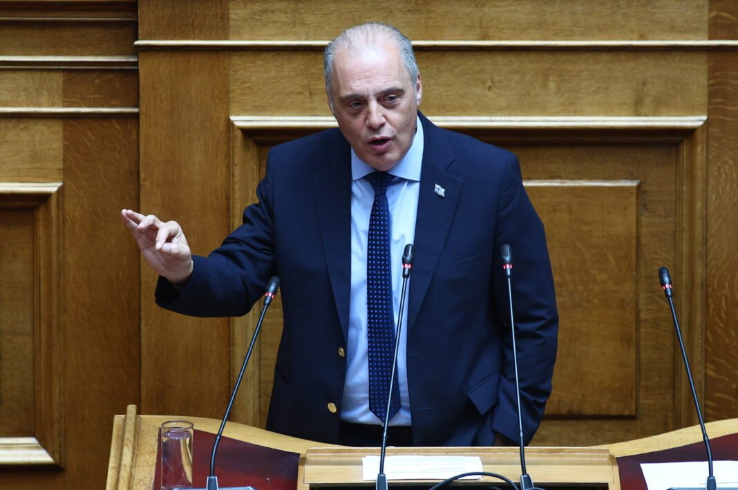 Βελόπουλος:-Ο-Πρωθυπουργός-αντί-να-«πανηγυρίζει»-θα-έπρεπε-να-απολογείται-για-την-πρωτογενή-παραγωγή