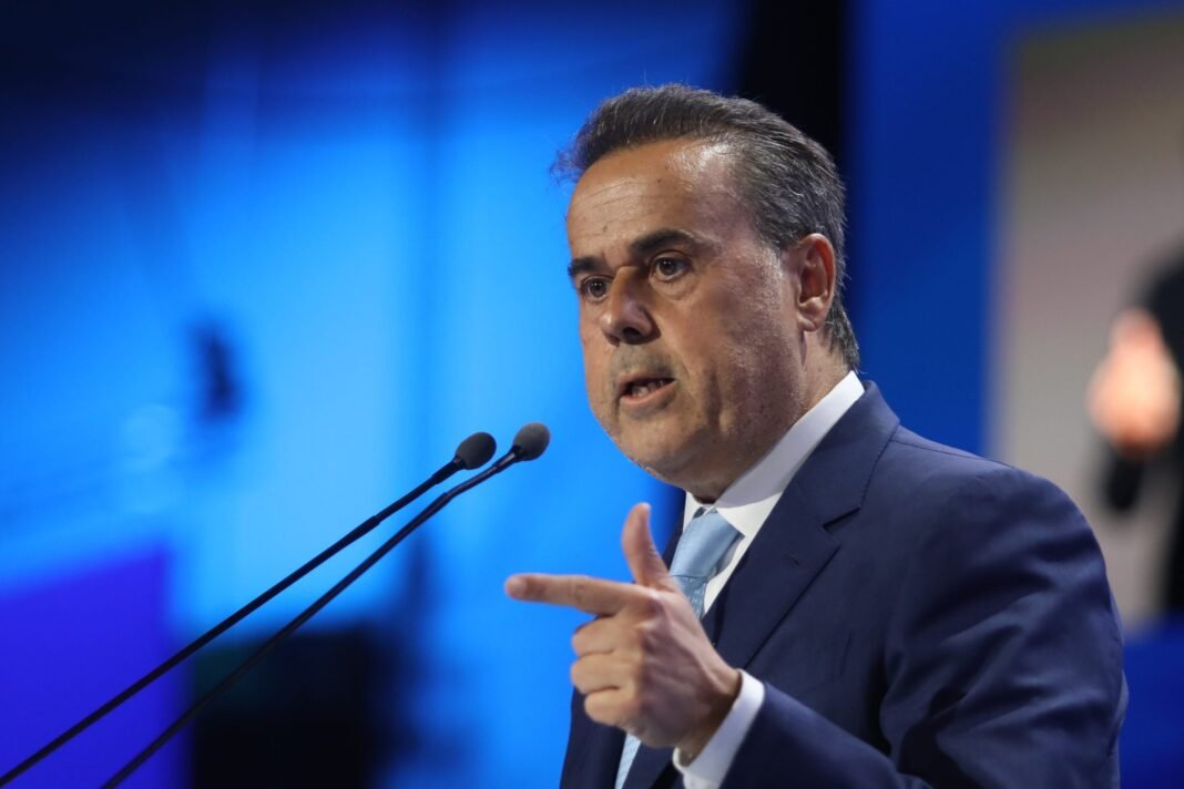 Παπασταύρου:-Οι-δύο-μεγαλύτερες-ιδιωτικές-πετρελαϊκές-εταιρείες-στον-κόσμο-δραστηριοποιούνται-στην-Ελλάδα