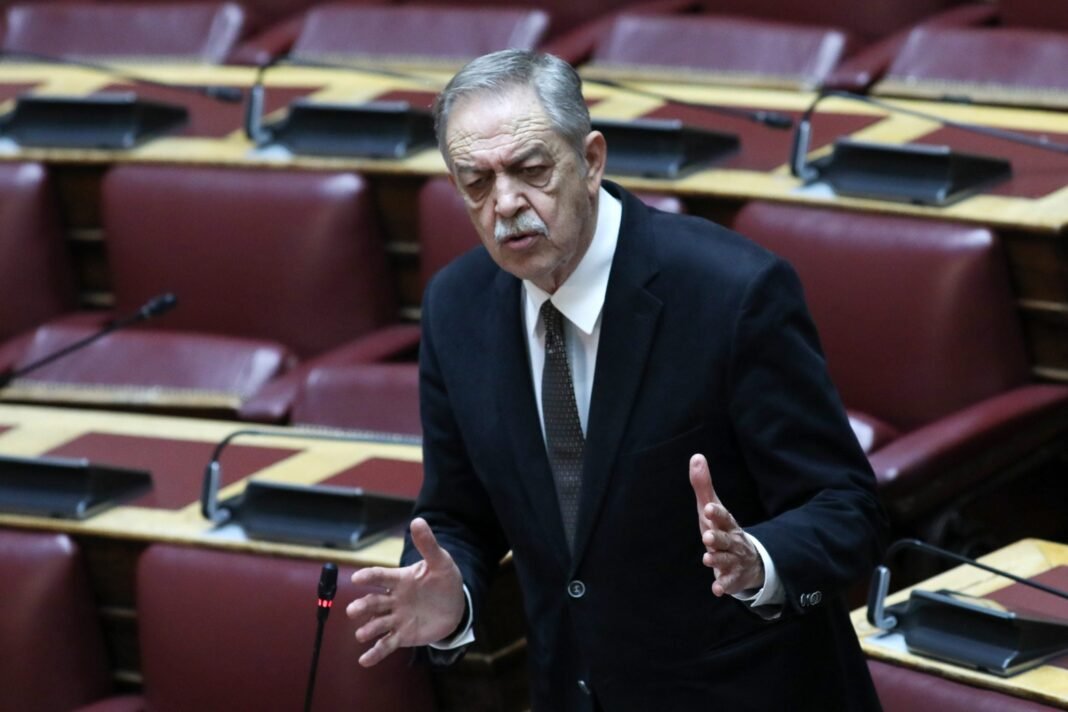 Κουκουλόπουλος για Δούκα: «Όποιος ανοίγει θέματα συνεργασιών βλάπτει τη χώρα» – Η κριτική σε Τσίπρα Κουκουλόπουλος-για-Δούκα:-«Όποιος-ανοίγει-θέματα-συνεργασιών-βλάπτει-τη-χώρα»-–-Η-κριτική-σε-Τσίπρα