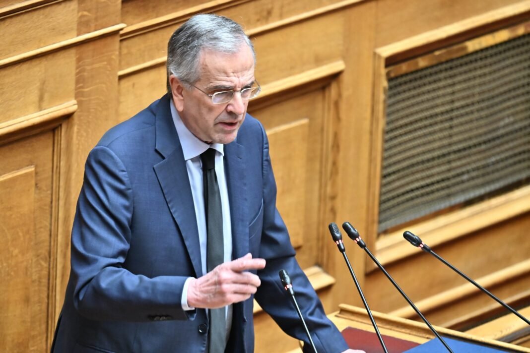 Αποστάσεις-Μαρινάκη-και-Σδούκου-από-τη-δήλωση-Θεοχάρη-για-τον-Σαμαρά-–-Τι-απάντησαν-για-τον-χαρακτηρισμό-«ακροδεξιός»