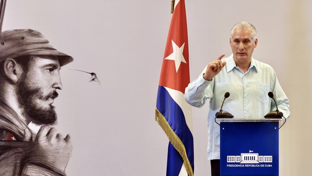 Ο πρόεδρος της Κούβας Ντίας-Κανέλ καταγγέλλει τις “παράνομες” κυρώσεις και την “επιθετικότητα” των ΗΠΑ Ο-πρόεδρος-της-Κούβας-Ντίας-Κανέλ-καταγγέλλει-τις-“παράνομες”-κυρώσεις-και-την-“επιθετικότητα”-των-ΗΠΑ