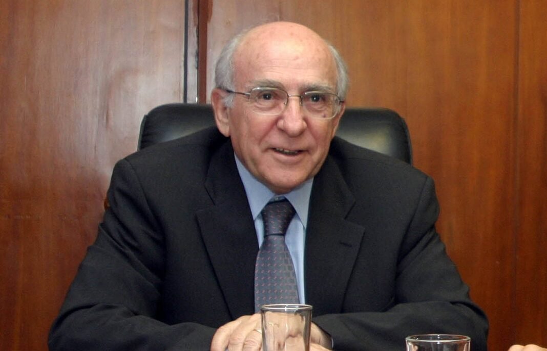 Γιώργος Σουφλιάς: Την Δευτέρα στο κοιμητήριο Παπάγου η κηδεία του – Η επιθυμία της οικογένειας Γιώργος-Σουφλιάς:-Την-Δευτέρα-στο-κοιμητήριο-Παπάγου-η-κηδεία-του-–-Η-επιθυμία-της-οικογένειας