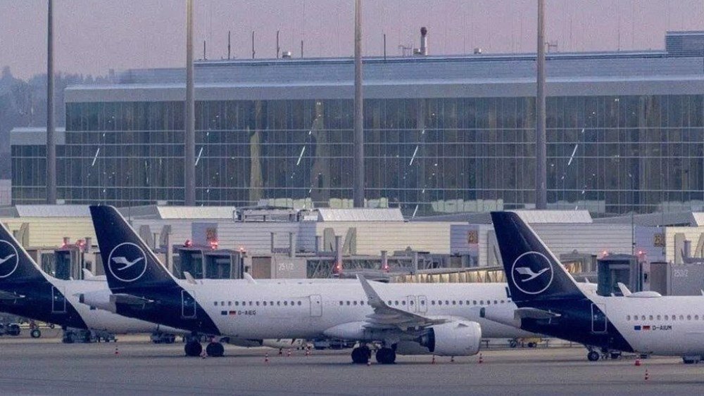 Γερμανία: Το αεροδρόμιο του Μονάχου ανέστειλε προσωρινά τις πτήσεις Γερμανία:-Το-αεροδρόμιο-του-Μονάχου-ανέστειλε-προσωρινά-τις-πτήσεις