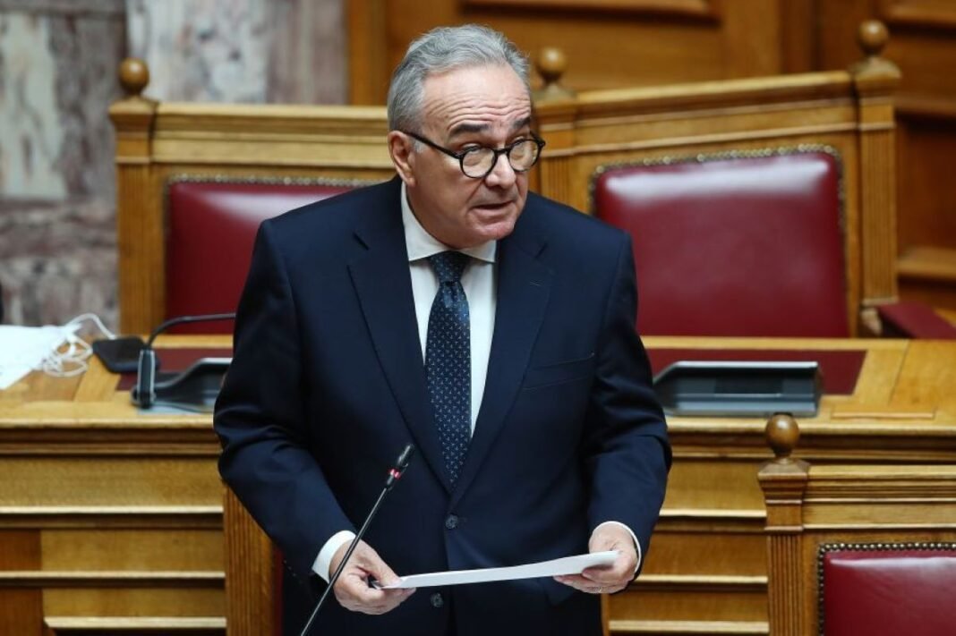 Νίκος-Παπαθανάσης-στη-realnews:-«Δεν-θα-χαθεί-ευρώ-από-το-Ταμείο-Ανάκαμψης»-–-Τι-είπε-για-το-πρόγραμμα-«Ανακαινίζω»