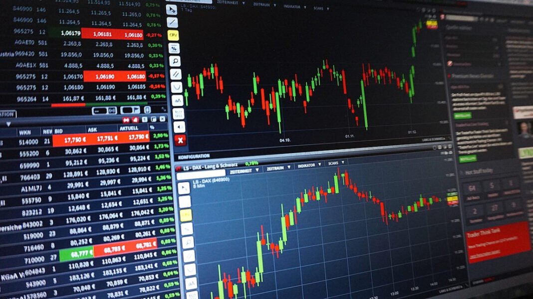 Ευρωαγορές-σε-μικτό-πρόσημο:-Ο-stoxx-έκλεισε-με-οριακή-πτώση-–-Αντίρροπες-τάσεις-σε-κλάδους