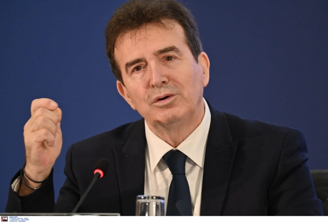 Χρυσοχοΐδης για 37χρονο Παλαιστίνιο: «Δεν υπάρχουν μοναχικοί λύκοι – Στρατηγική στροφή της Χαμάς εκτός Ισραήλ για 1η φορά έπειτα από 40 χρόνια» Χρυσοχοΐδης-για-37χρονο-Παλαιστίνιο:-«Δεν-υπάρχουν-μοναχικοί-λύκοι-–-Στρατηγική-στροφή-της-Χαμάς-εκτός-Ισραήλ-για-1η-φορά-έπειτα-από-40-χρόνια»