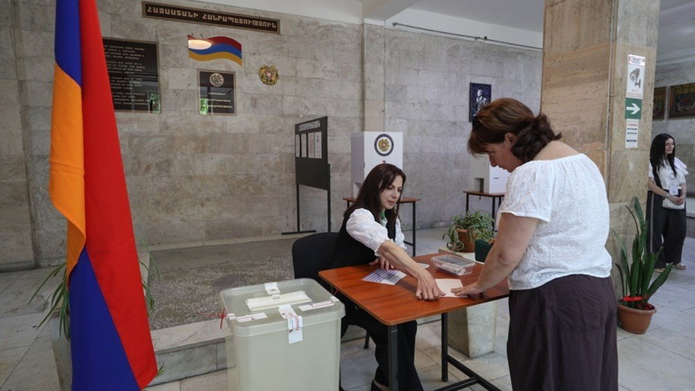 Αρμενία: Οι διεθνείς παρατηρητές δήλωσαν ότι οι βουλευτικές εκλογές στη χώρα διεξήχθησαν με “εξαιρετικά θετικό τρόπο” Αρμενία:-Οι-διεθνείς-παρατηρητές-δήλωσαν-ότι-οι-βουλευτικές-εκλογές-στη-χώρα-διεξήχθησαν-με-“εξαιρετικά-θετικό-τρόπο”