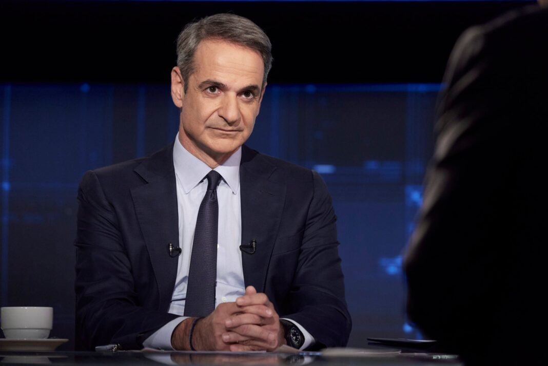 Μητσοτάκης: «Εκλογές την άνοιξη με φουτεράκι, διακοπές στο Μαξίμου» – Η πρόβλεψη για το Μουντιάλ και η απάντηση για τον γάμο του γιου του Μητσοτάκης:-«Εκλογές-την-άνοιξη-με-φουτεράκι,-διακοπές-στο-Μαξίμου»-–-Η-πρόβλεψη-για-το-Μουντιάλ-και-η-απάντηση-για-τον-γάμο-του-γιου-του