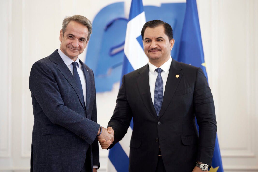 Συνάντηση Μητσοτάκη με τον Σαντάμ Χαφτάρ: Στο επίκεντρο οικονομία, επενδύσεις, μεταναστευτικό και οριοθέτηση θαλασσίων ζωνών Συνάντηση-Μητσοτάκη-με-τον-Σαντάμ-Χαφτάρ:-Στο-επίκεντρο-οικονομία,-επενδύσεις,-μεταναστευτικό-και-οριοθέτηση-θαλασσίων-ζωνών
