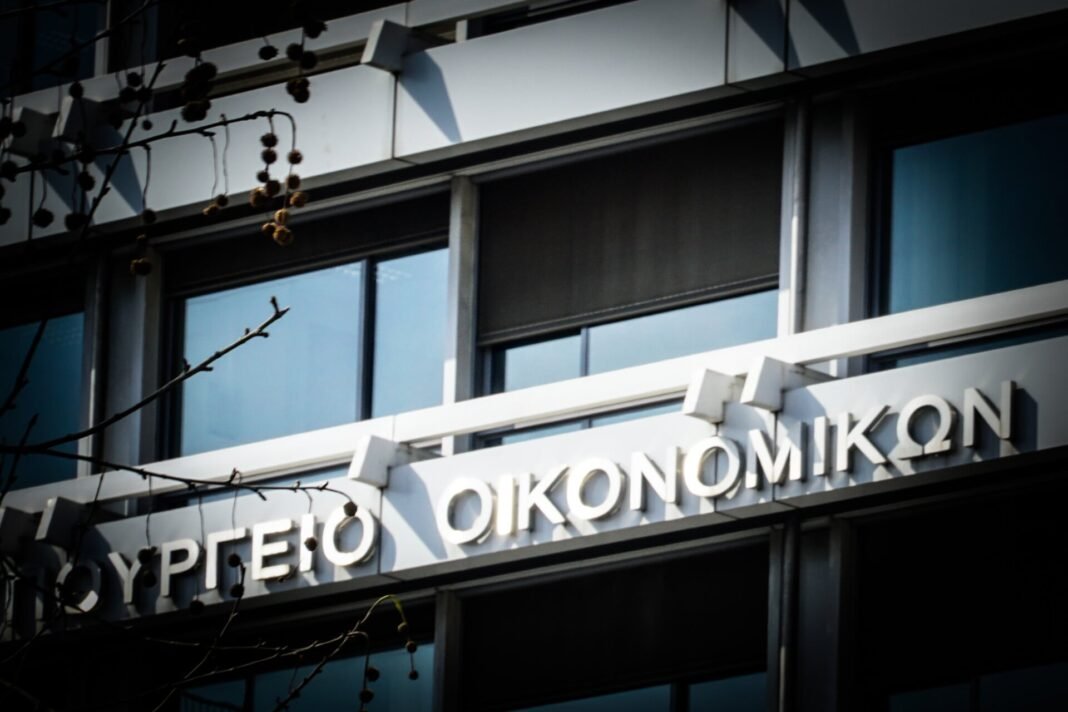 Πρωτογενές πλεόνασμα 3,64 δισ. ευρώ στο 5μηνο – Στα 28 δισ. τα φορο-έσοδα Πρωτογενές-πλεόνασμα-3,64-δισ-ευρώ-στο-5μηνο-–-Στα-28-δισ.-τα-φορο-έσοδα