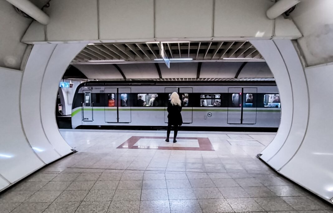 Μετρό Αθήνας: 149,5 εκατ. ευρώ για αναβάθμιση και εγκατάσταση κλιματιστικών σε συρμούς Μετρό-Αθήνας: 149,5-εκατ.-ευρώ-για-αναβάθμιση-και-εγκατάσταση-κλιματιστικών-σε-συρμούς